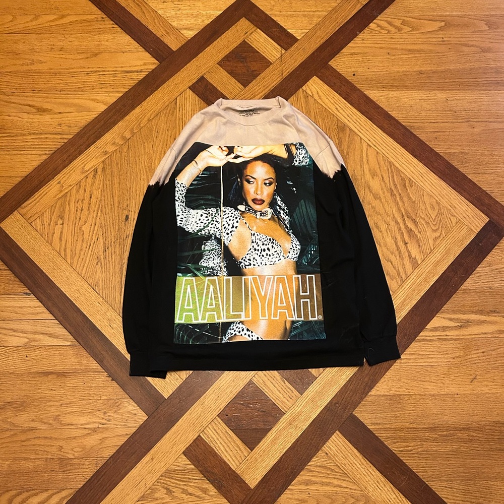 FashionNova Aaliyah Graphic Black and Cream Women's Top